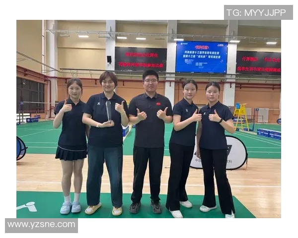 成都羽毛球队在邀请赛中以75分稳居积分榜首位竞争激烈引人关注 成都羽毛球队在邀请赛中以75分稳居积分榜首位竞争激烈引人关注